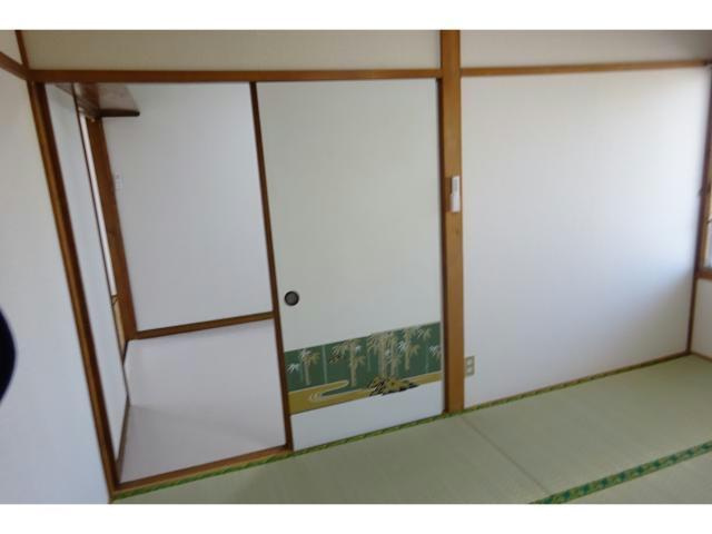 ハイツふくろうの和室