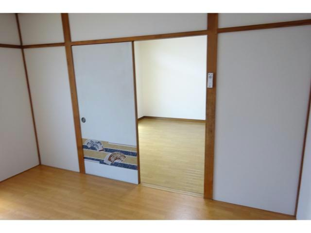 ハイツふくろうの洋室