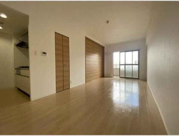 ノーブル関目の居間・リビング