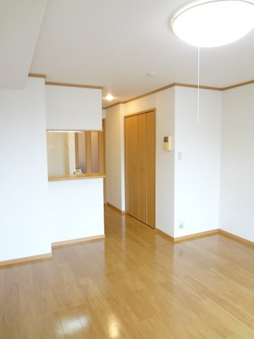 ルミナス藍住Ａの内装|明るい色調の室内です