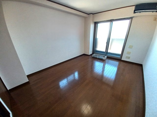 アンプルールフェール CREDO KAWAGUCHIの居間・リビング