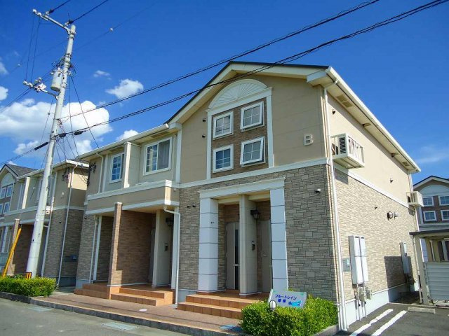 ブルートレイン篠原　Ｂの外観|外観もきれいです