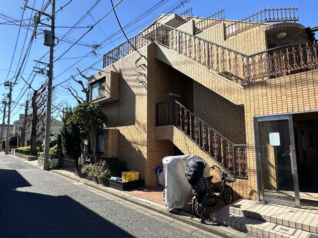 ラ・ベルセゾンの外観