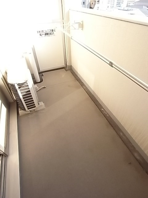 アドバンス三宮Ⅲリンクスのバルコニー