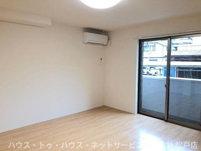 セントラル　レジデンスの居間・リビング