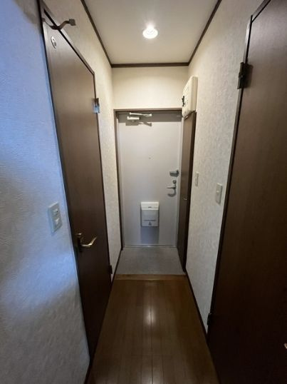 アンプルールフェールYAHAGIの玄関