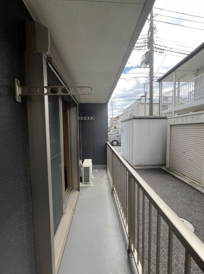 アンプルールフェールYAHAGIのバルコニー