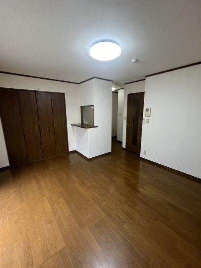 アンプルールフェールYAHAGIの居間・リビング