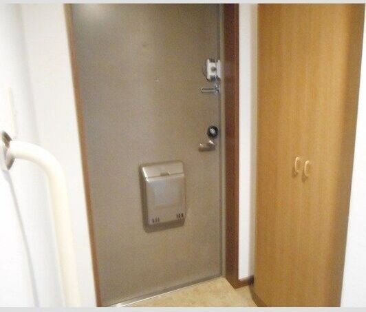 インディペンデンスハイツの玄関