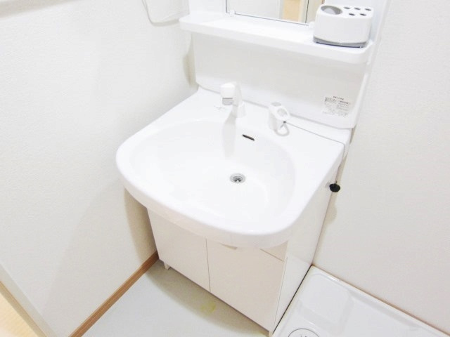 アムール　奏の独立洗面台|※別号室の参考写真です。