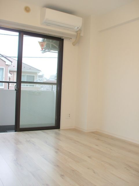 ライツ大森の洋室