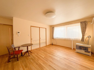 【居間・リビング】 | ⼾建（⼿稲区前⽥６条１６丁⽬）