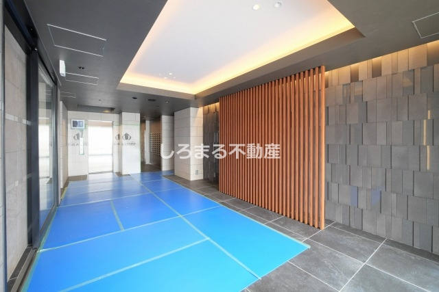 ワールドアイ大阪城EASTアドバンスのロビー