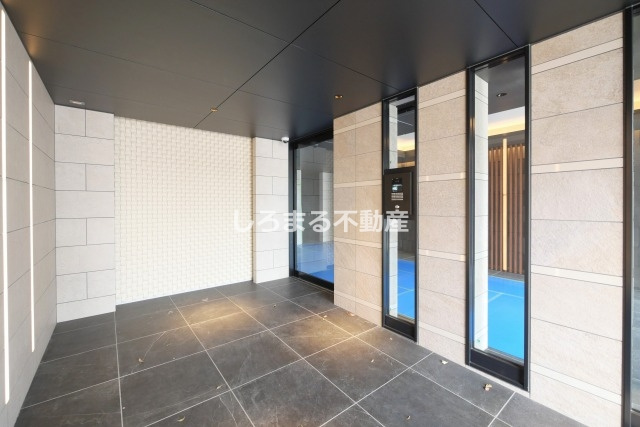 ワールドアイ大阪城EASTアドバンスのロビー