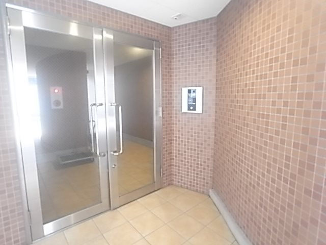 ラージヒル神戸駅西の外観