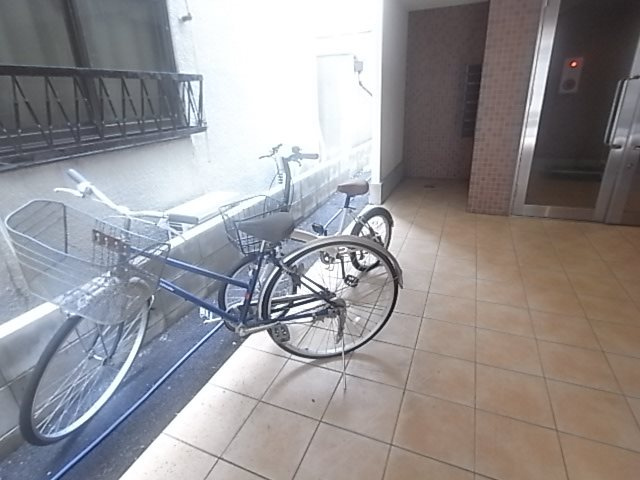 ラージヒル神戸駅西の外観