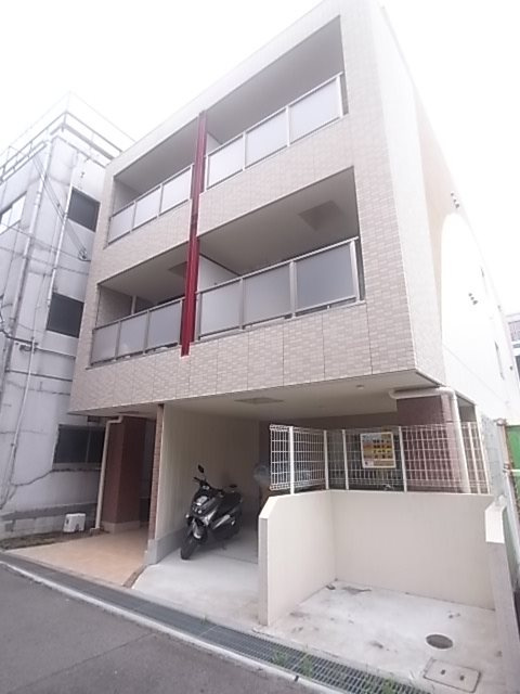 ラージヒル神戸駅西の外観