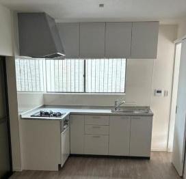 南野１丁目　中古一戸建てのキッチン|システムキッチン
■物件内覧・資金計画相談・住宅ローン相談、リフォーム相談、お問合せ受付中■
※当日・翌日のご内覧、ご相談はお電話でのお問合せがスムーズです！