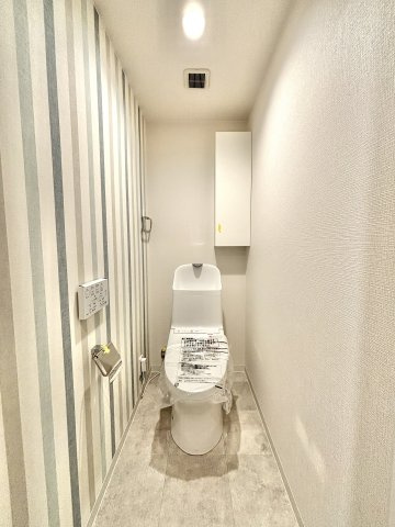 メゾン千里丘K棟のトイレ