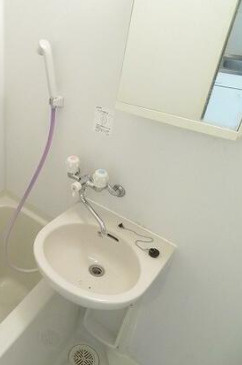 スリーワンの洗面所