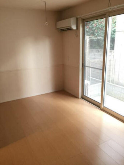 カインドコープ　Ⅲの居間・リビング