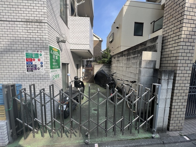 ファミール五本木のその他共用部分|★自転車置場あり★