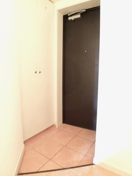 ユンヌフィーユの玄関