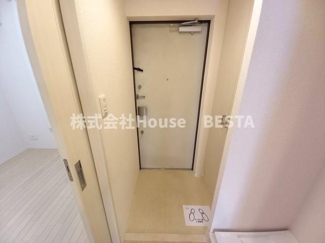 エステムプラザ神戸西Ⅴミラージュの玄関