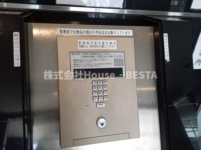 エステムプラザ神戸西Ⅴミラージュのエントランス