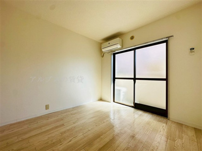 【居間・リビング】 | メゾン・ド・セヴェールNo.3