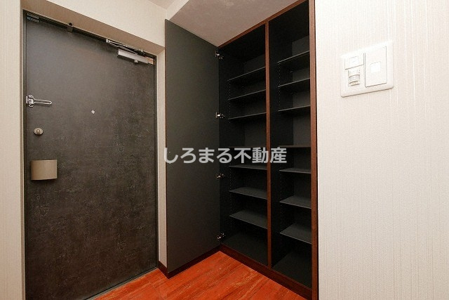 プレジオ鎗屋町の収納