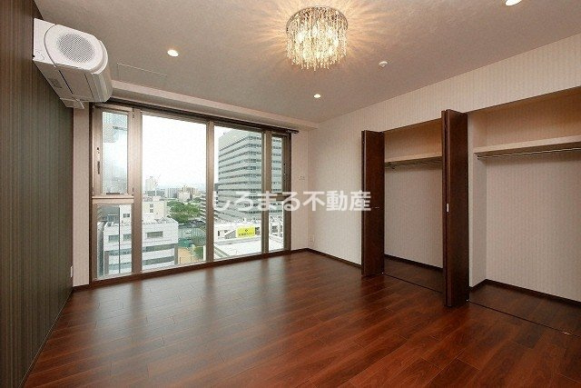 プレジオ鎗屋町の洋室