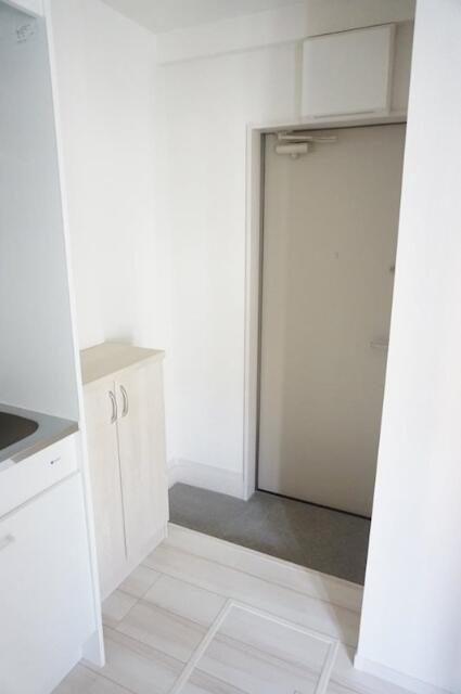 メルディア柴又Bの玄関