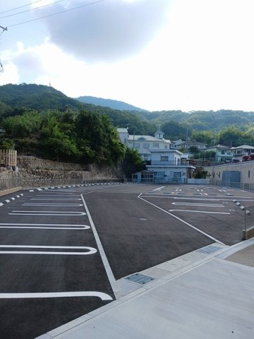 ラ・リーマＢの駐車場