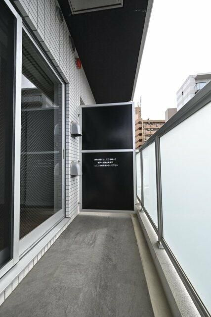 プレールドゥーク西川口のバルコニー