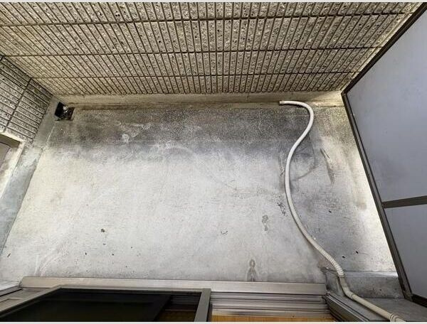 グランパシフィック十三のバルコニー