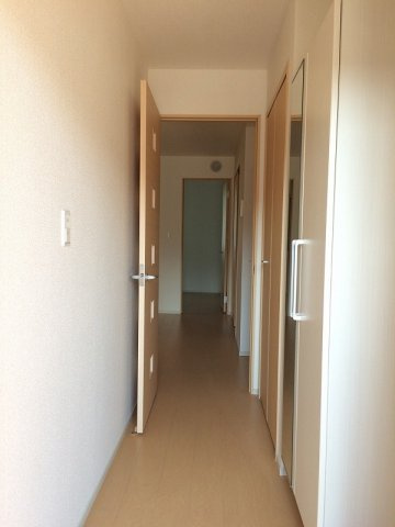 セレッソ　Ｃの玄関