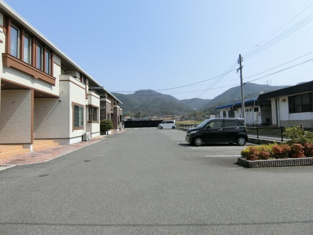 セレッソ　Ｃの駐車場