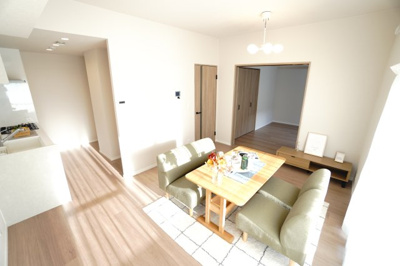 【居間・リビング】 | 【上質リノベ】舟入中町パーク・ホームズ | 室内（2025年10月17日7：00頃）撮影