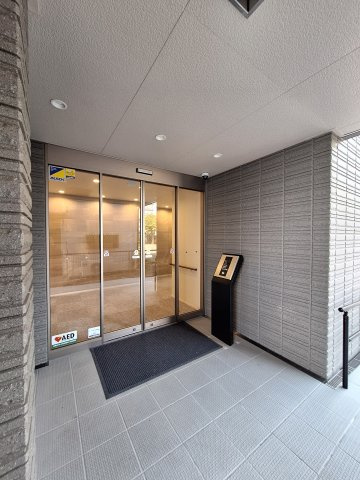 （シニア限定）ヘーベルヴィレッジ金沢八景のエントランス