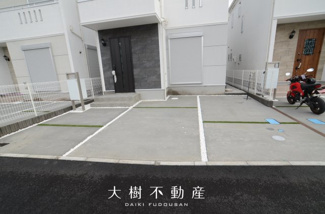 【駐車場】