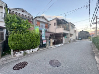 【前面道路含む現地写真】 | 平岡町　売土地 | 前面道路約４．９ｍ！広々運転の苦手な方も安心です！