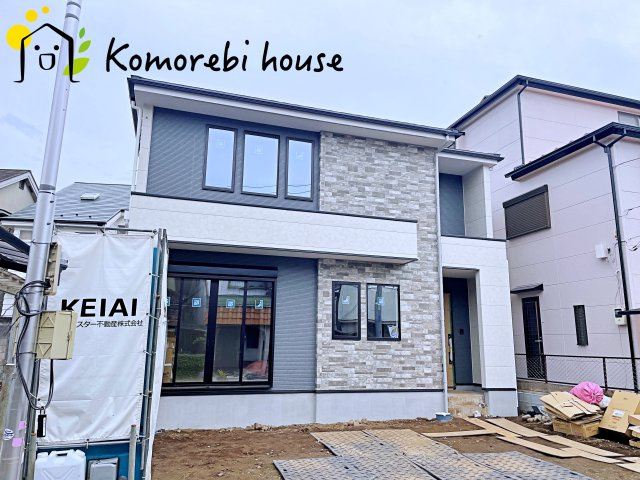 桶川市坂田　7期　新築一戸建て　グレース　01の外観|耐久性に優れたサイディング貼りの外観。雨風に強く、汚れにくい素材で美しさが長持ちします。日々のメンテナンス負担を軽減し、家族の暮らしをしっかり守る安心の新築住宅です