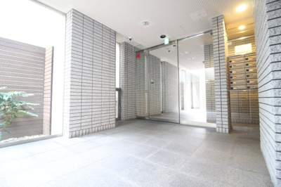 【エントランス】 | ラパン・ブラン