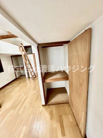 西宮市東鳴尾町１丁目の一戸建ての収納