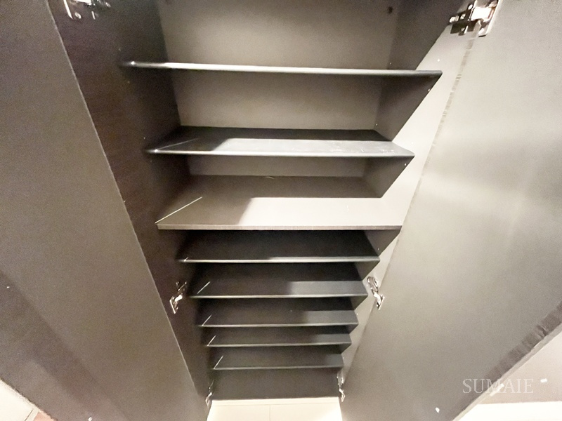 ヴィラージュ志伊Ⅲの収納|シューズボックスです☆