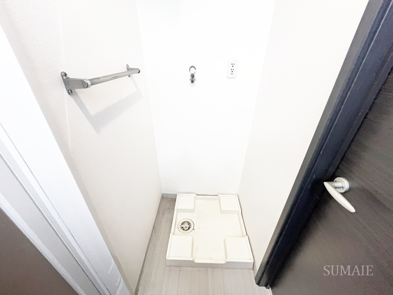 ヴィラージュ志伊Ⅲの洗面所|室内洗濯機置き場です☆