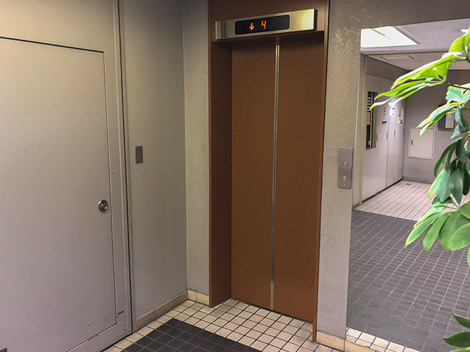 東海ソフトビル　のエントランス