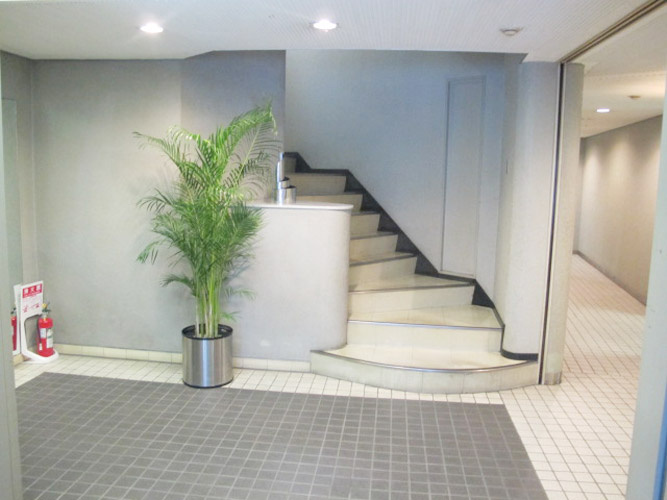 東海ソフトビル　のエントランス