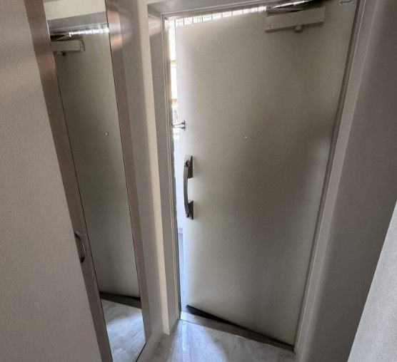 ｱﾋﾞｰｽﾀｼﾞｵの玄関